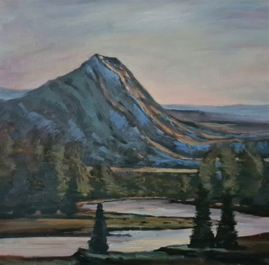 Vista de montaña al atardecer